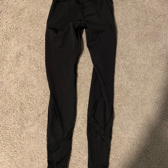 Lululemon Mesh Cut Out Wunder Unders - Picture 2 of 7